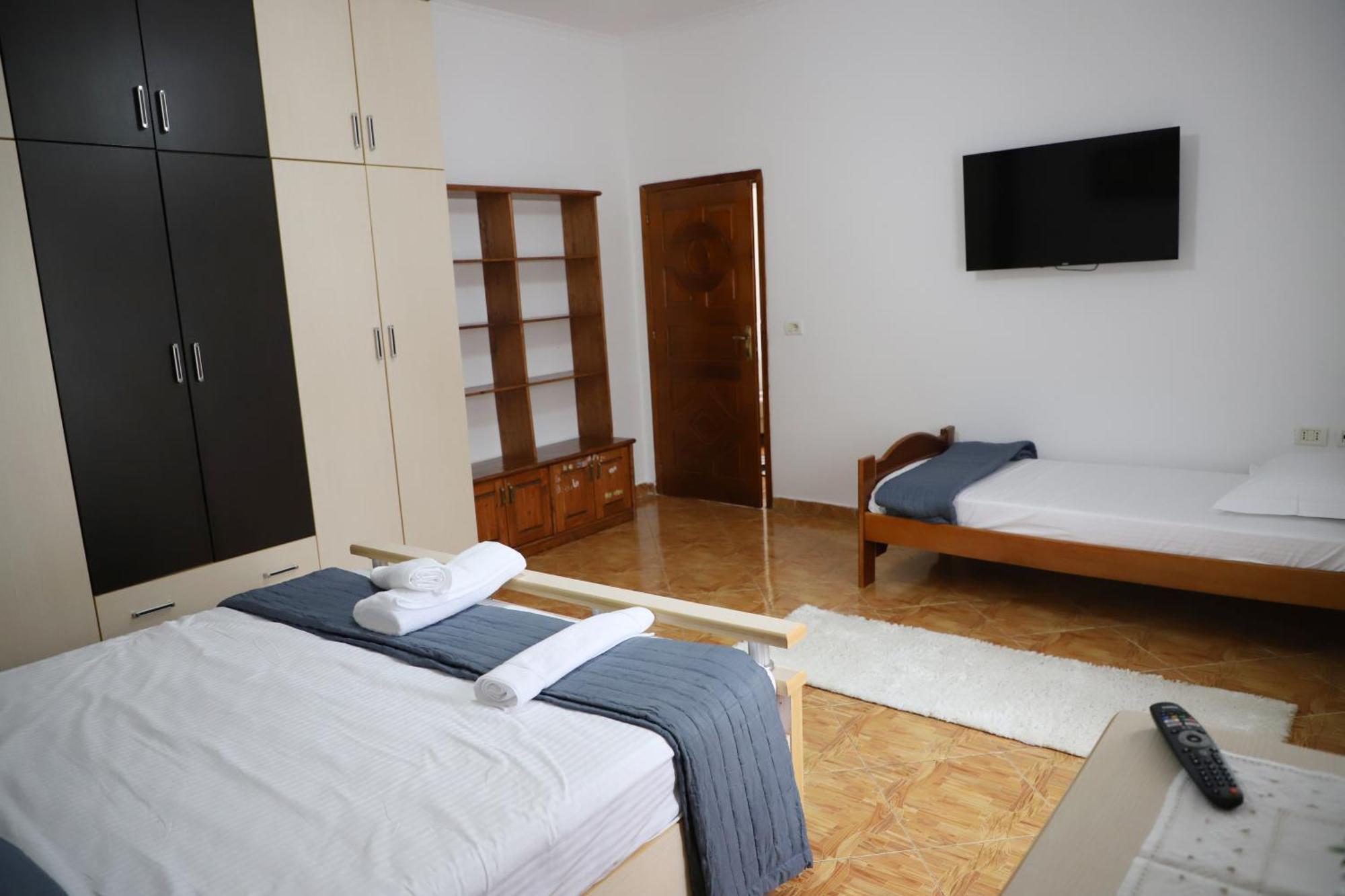 Apartment Xheison Berat Eksteriør billede