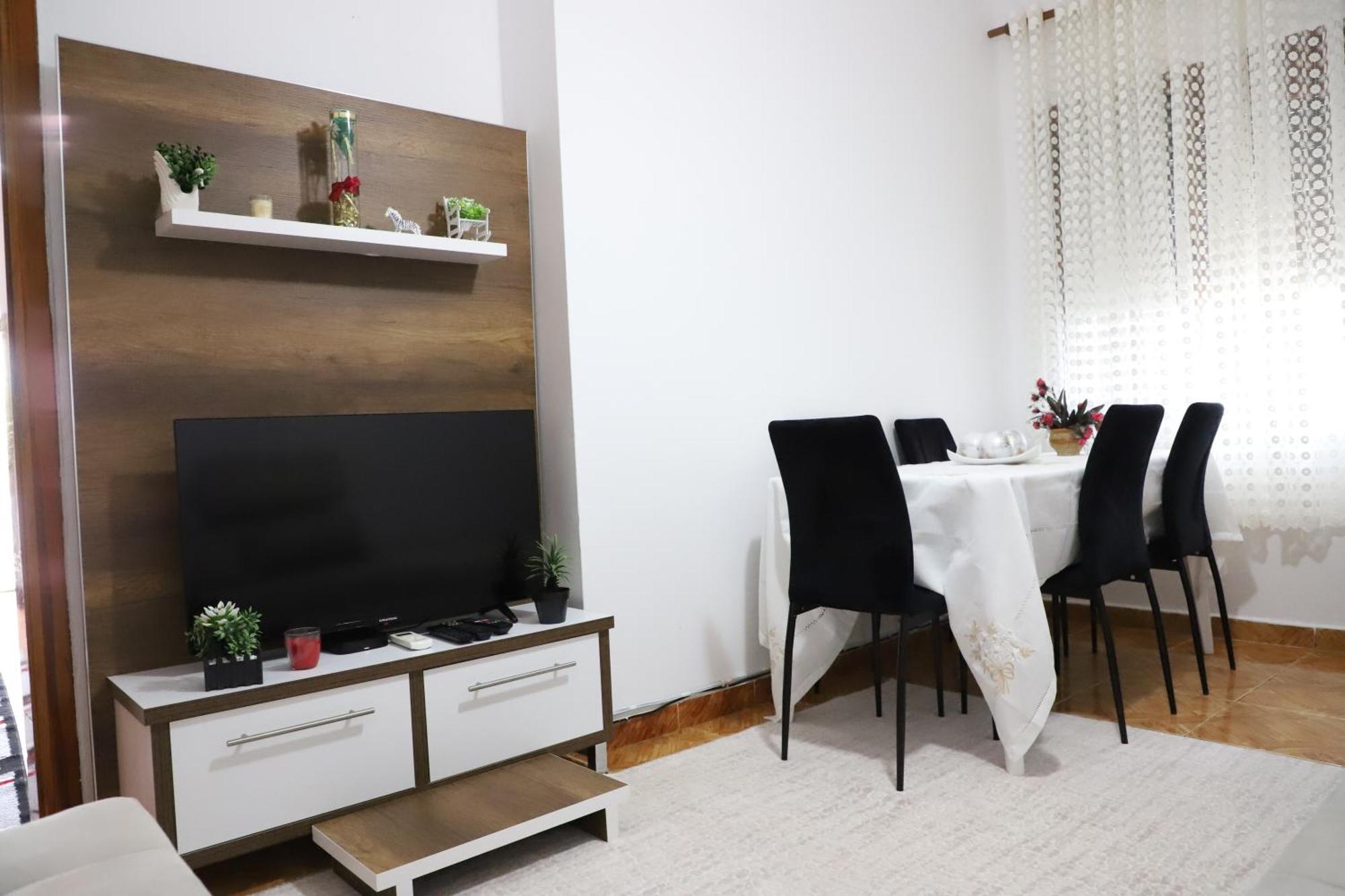 Apartment Xheison Berat Eksteriør billede