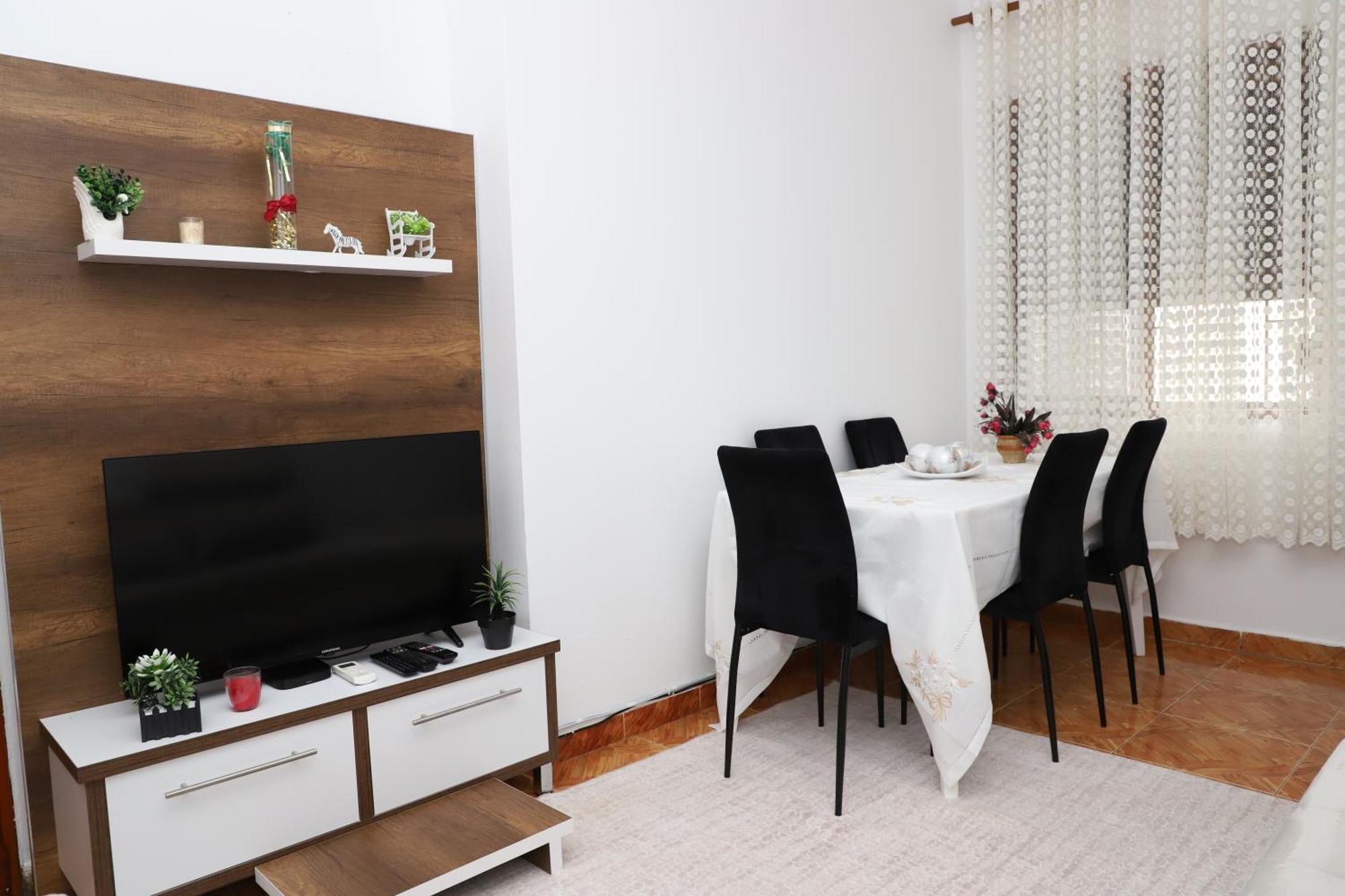 Apartment Xheison Berat Eksteriør billede