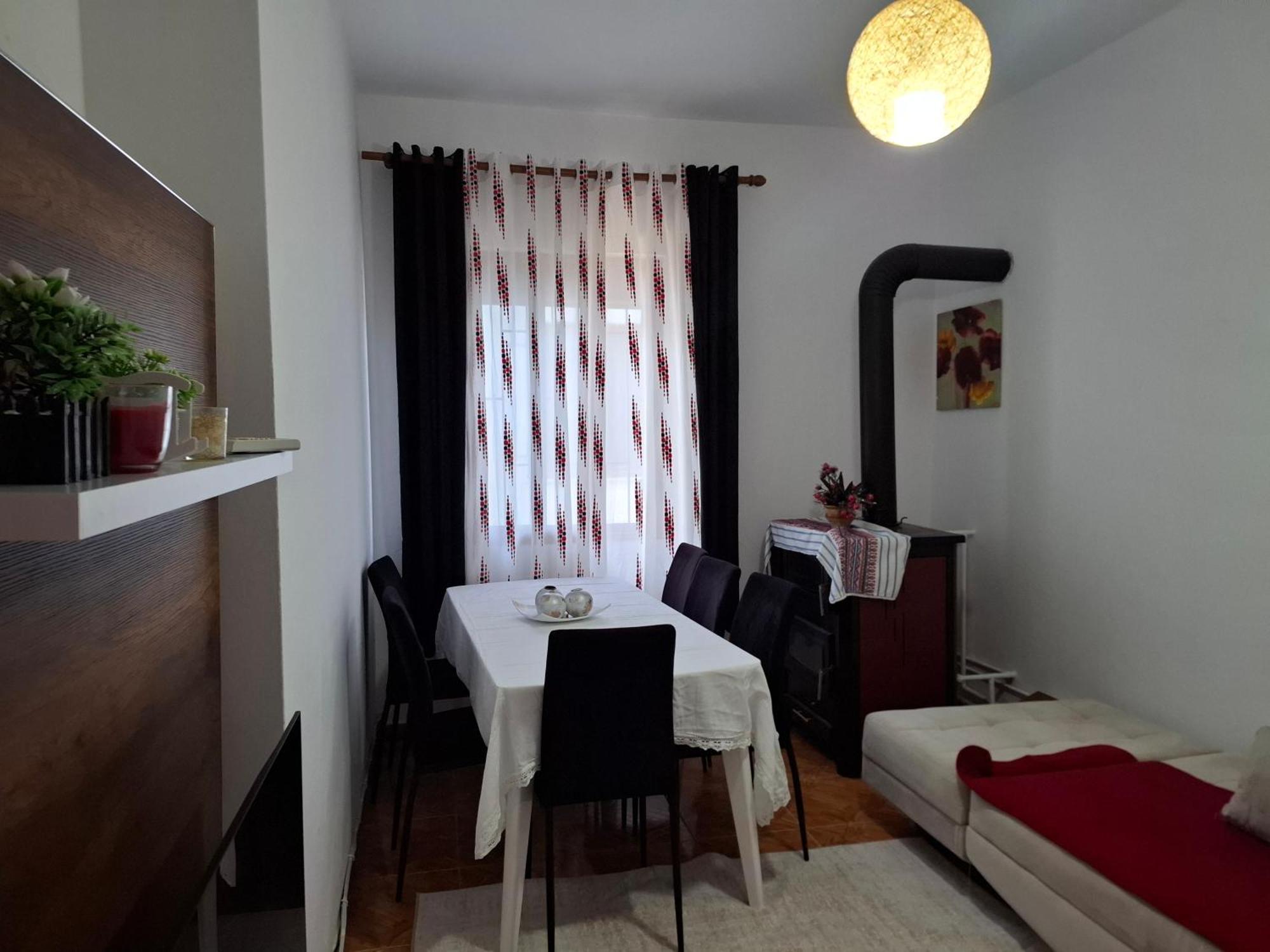 Apartment Xheison Berat Eksteriør billede