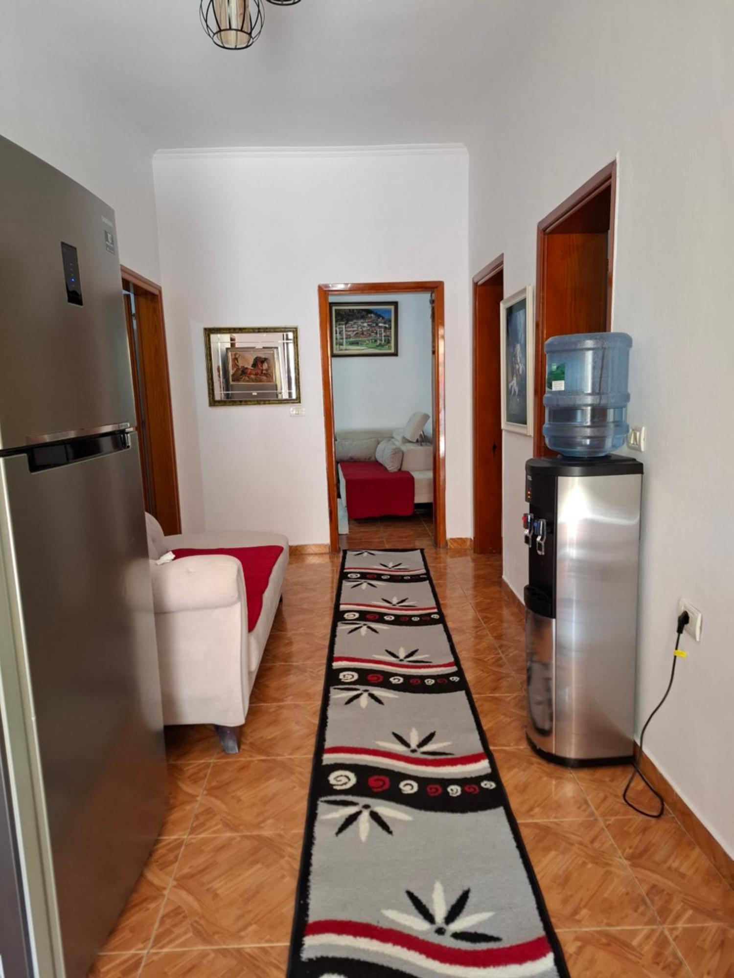 Apartment Xheison Berat Eksteriør billede